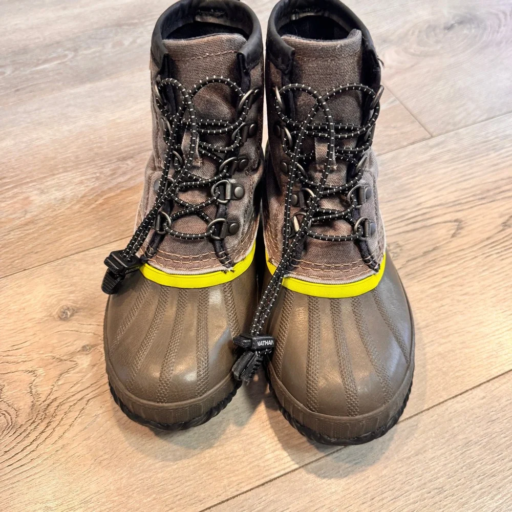 Sorel Cheyanne II Duck Kids Winter Snow Boots Size 2 Youth‎ Grey Elastic Laces